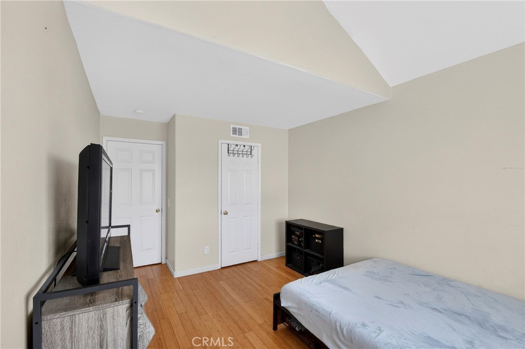 1215 N San Gabriel 309