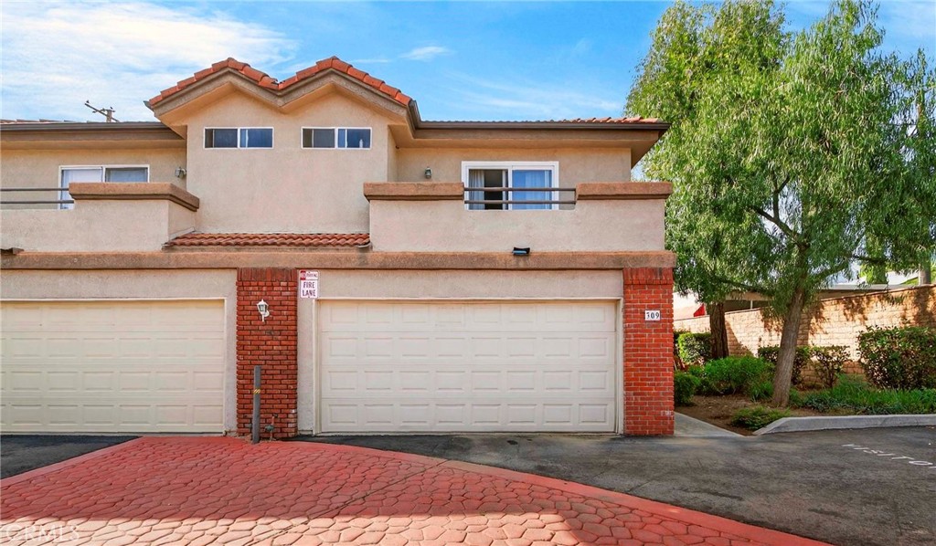 1215 N San Gabriel 309