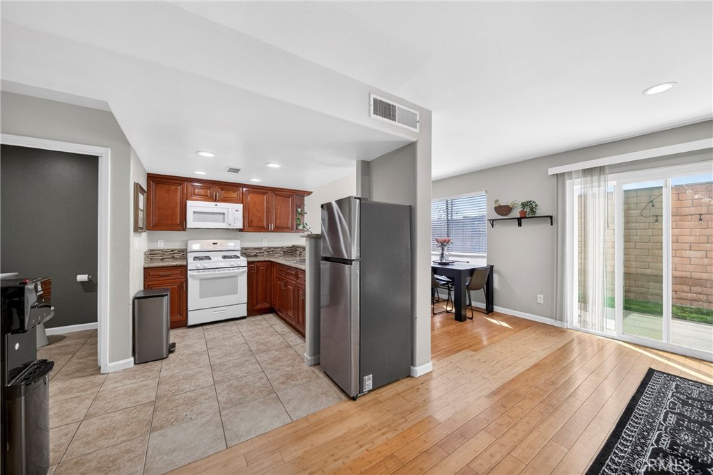 1215 N San Gabriel 309