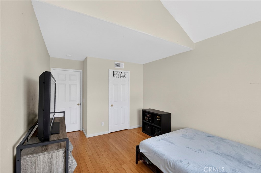 1215 N San Gabriel 309