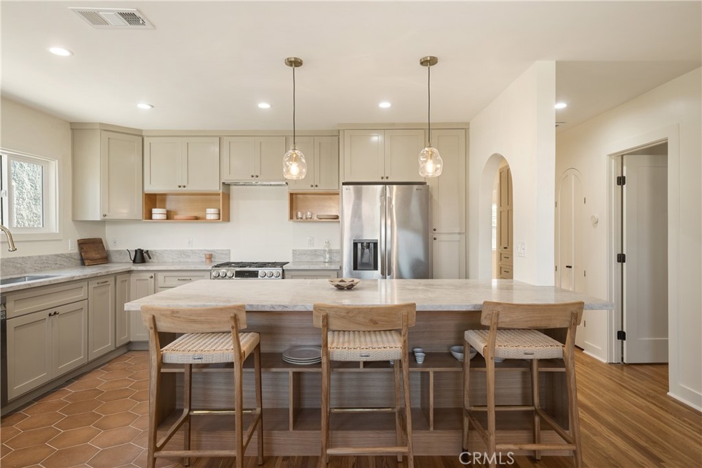 2014 W 84th Street