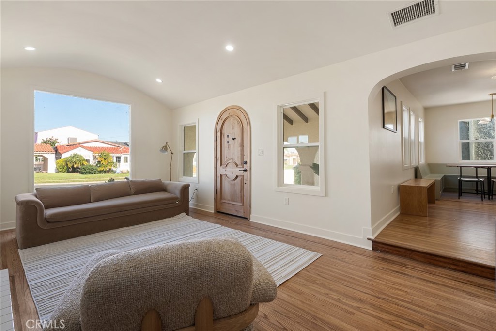2014 W 84th Street