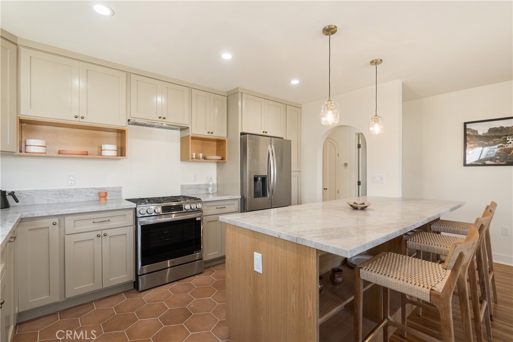2014 W 84th Street