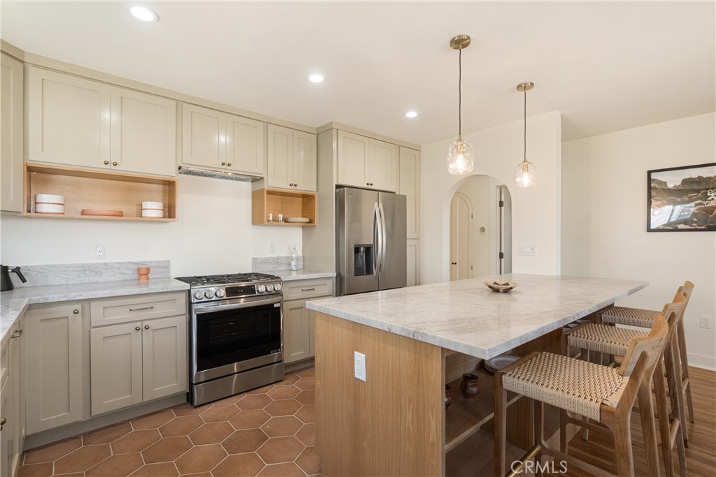 2014 W 84th Street