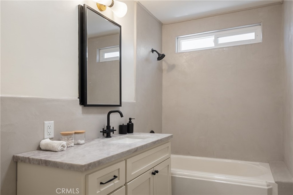 2014 W 84th Street