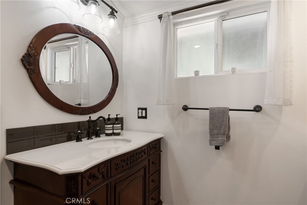 3791 Multiview Drive