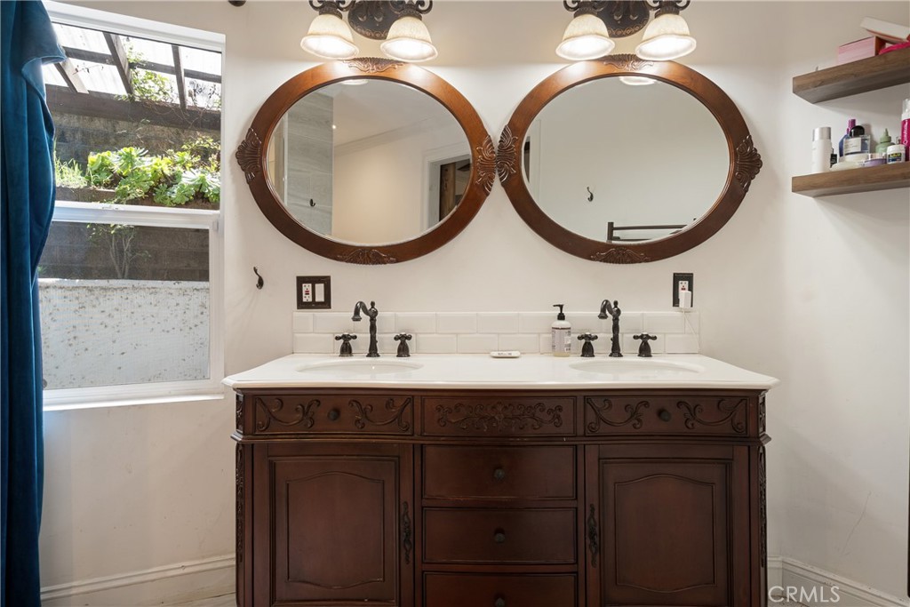 3791 Multiview Drive