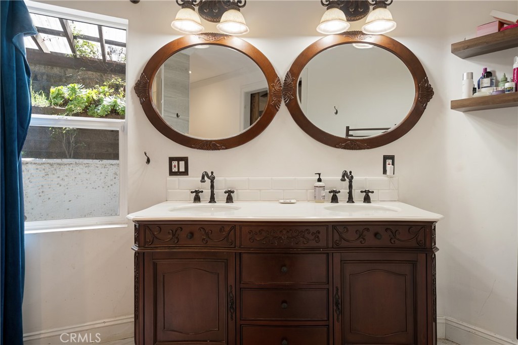 3791 Multiview Drive