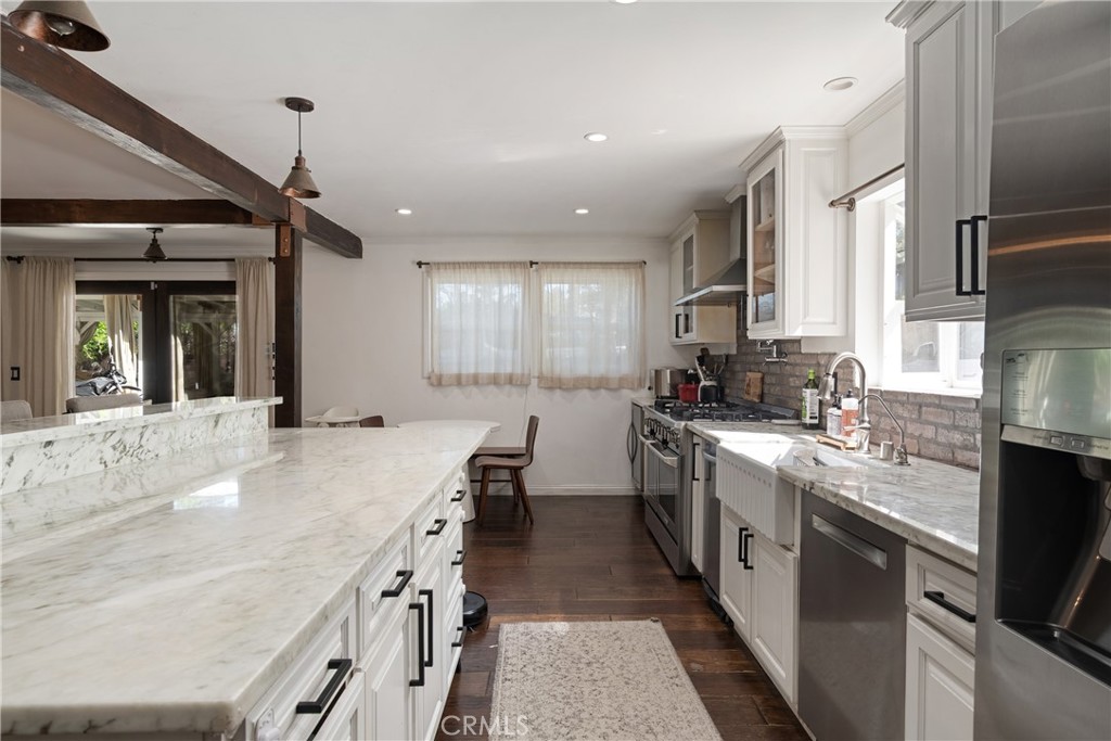 3791 Multiview Drive