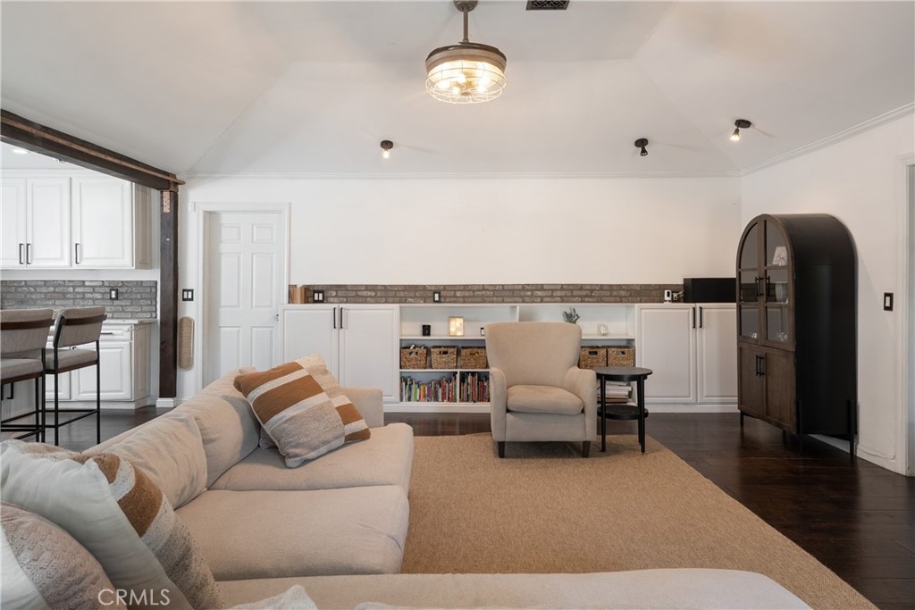 3791 Multiview Drive