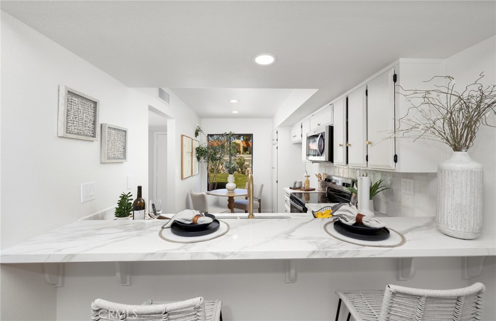 69745 Encanto Court