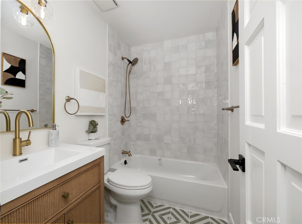 69745 Encanto Court