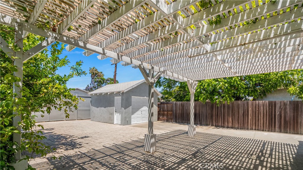 1849 W 38th Street
