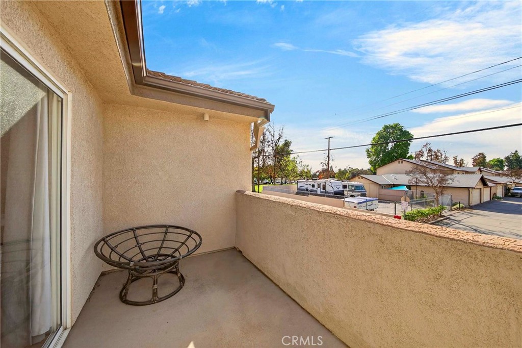 1215 N San Gabriel