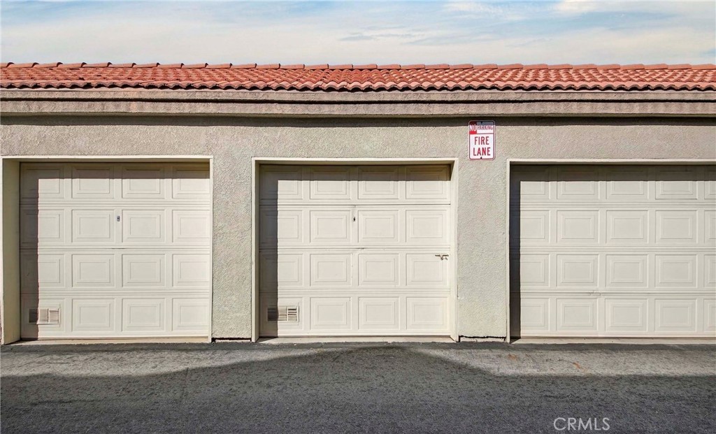 1215 N San Gabriel
