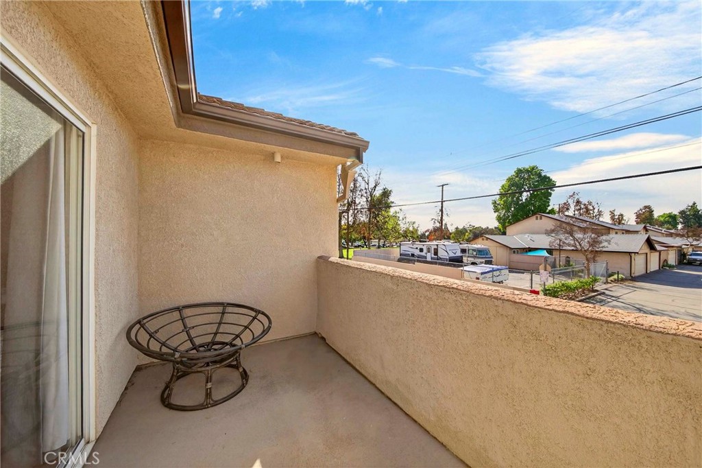 1215 N San Gabriel