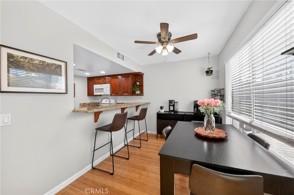1215 N San Gabriel