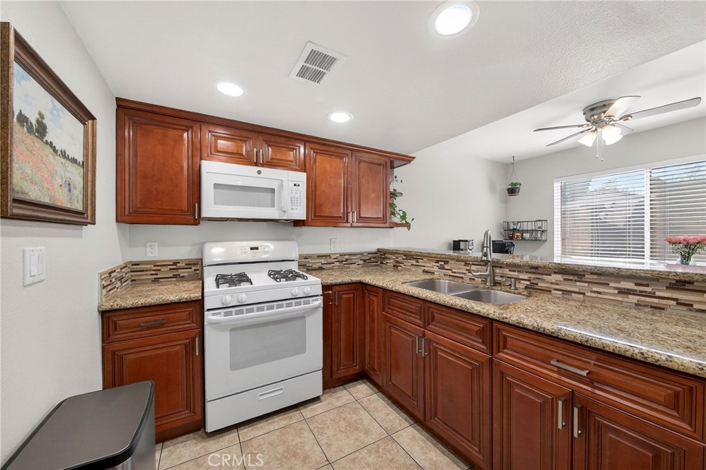 1215 N San Gabriel