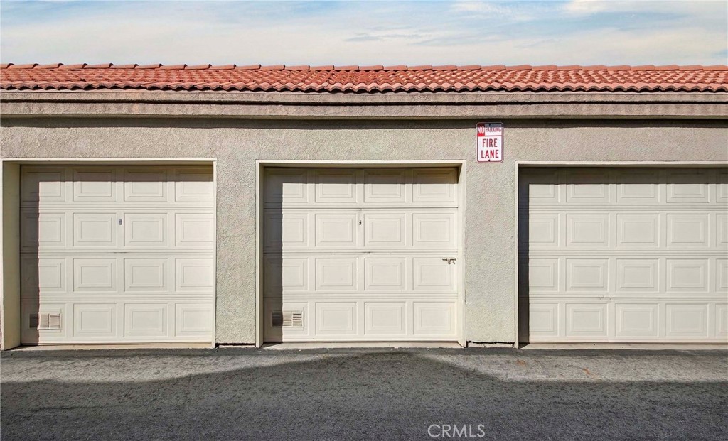 1215 N San Gabriel