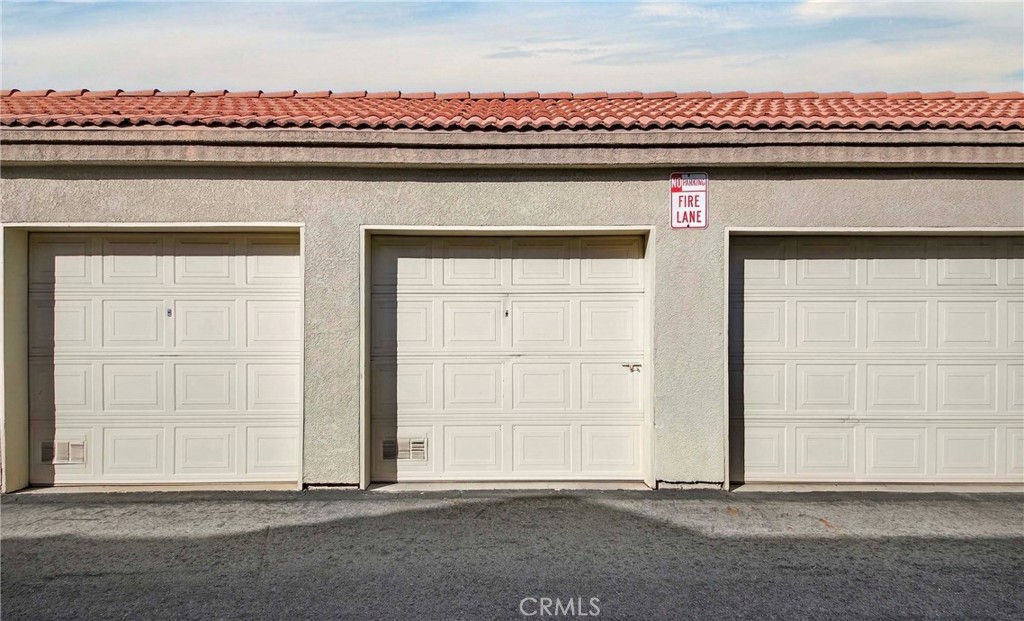 1215 N San Gabriel