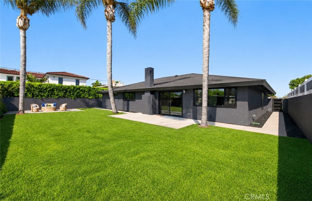 10033 Brookshire