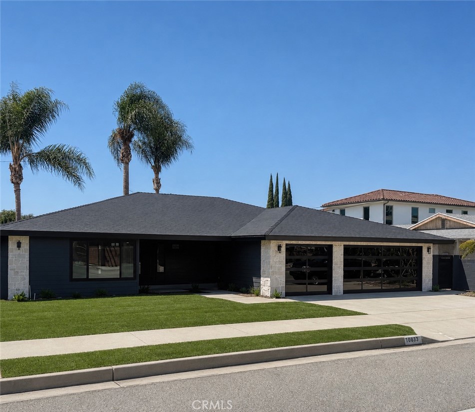 10033 Brookshire