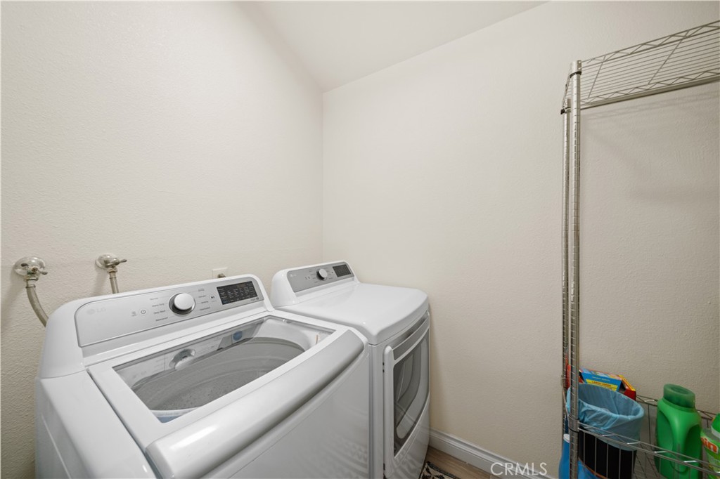 323 W Dawson Court