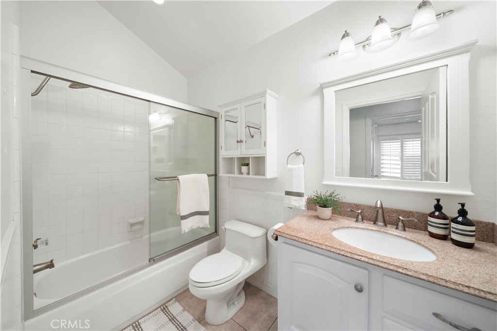 323 W Dawson Court
