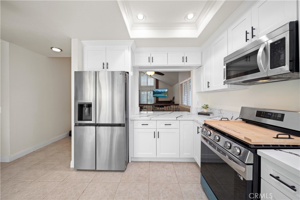 323 W Dawson Court