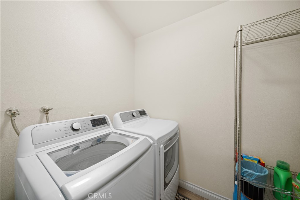 323 W Dawson Court
