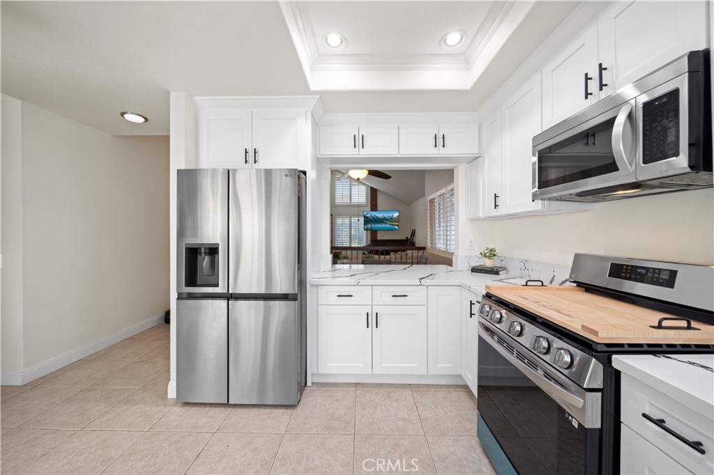 323 W Dawson Court