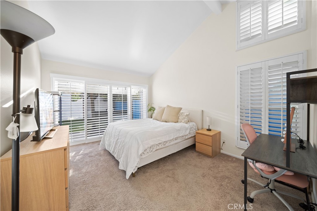 323 W Dawson Court