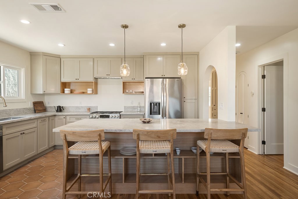 2014 W 84th Street