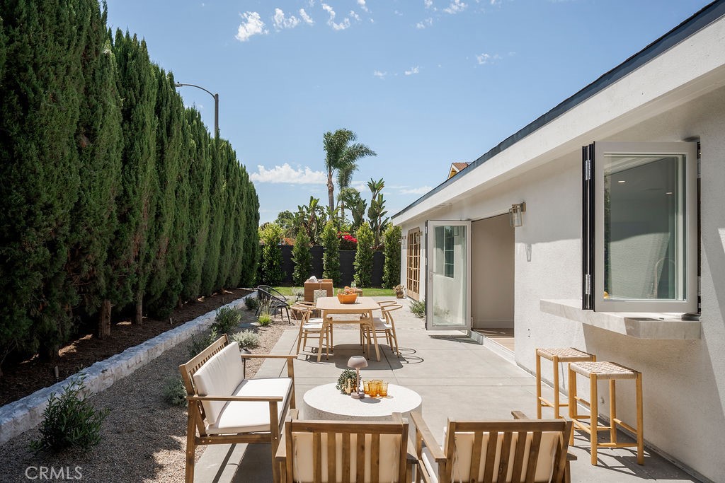 1081 Tulare