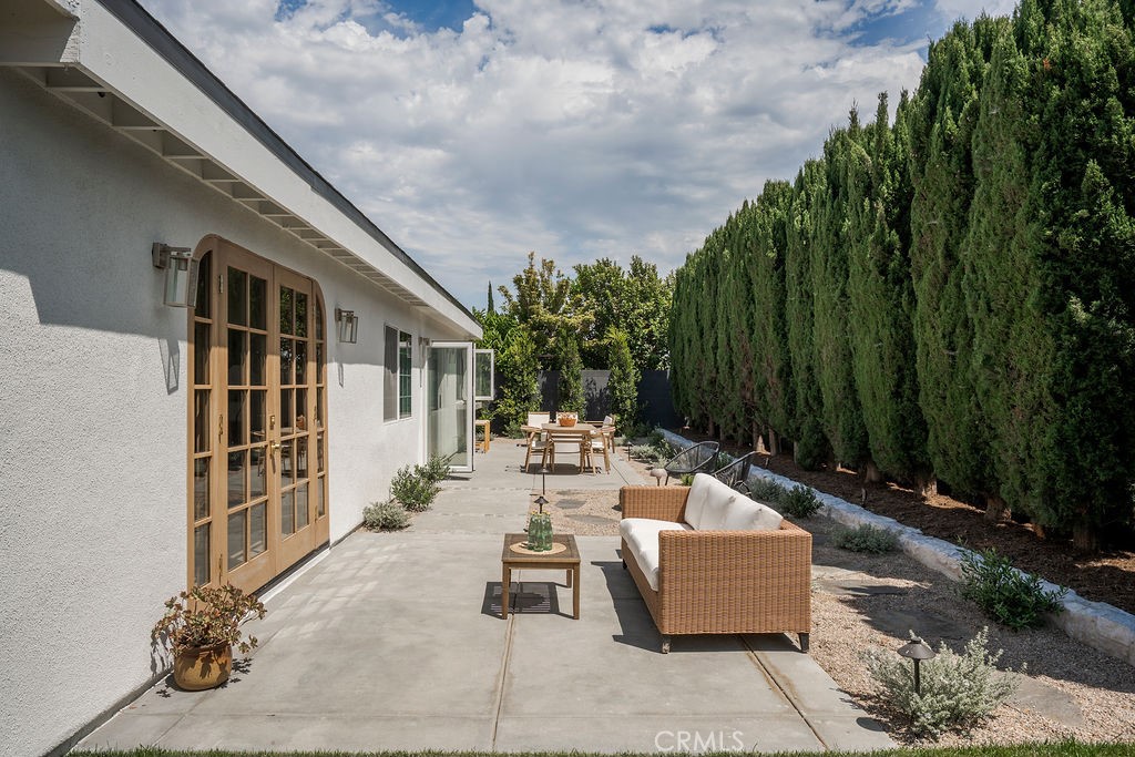 1081 Tulare