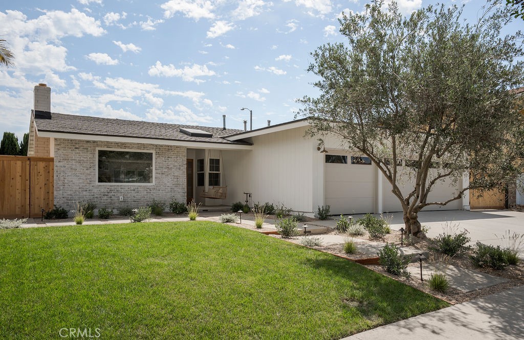 1081 Tulare