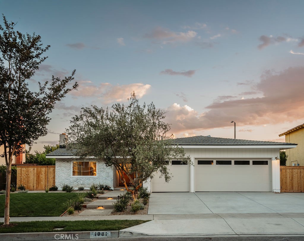 1081 Tulare