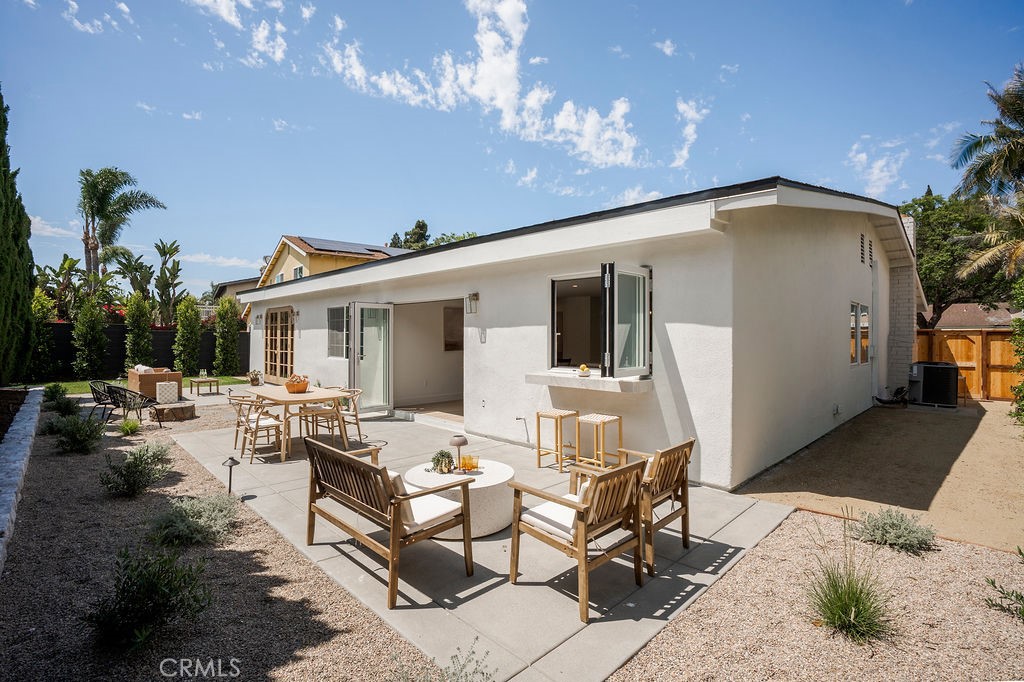 1081 Tulare