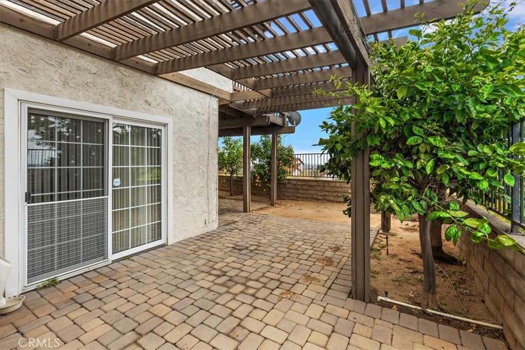 1601 Loma Road