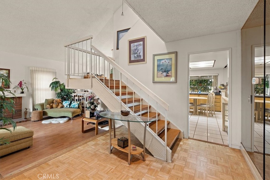 1601 Loma Road