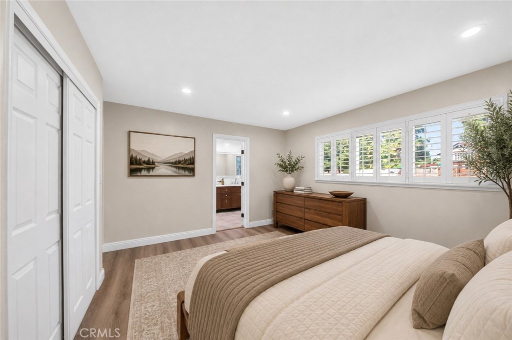 3837 Shelter Grove