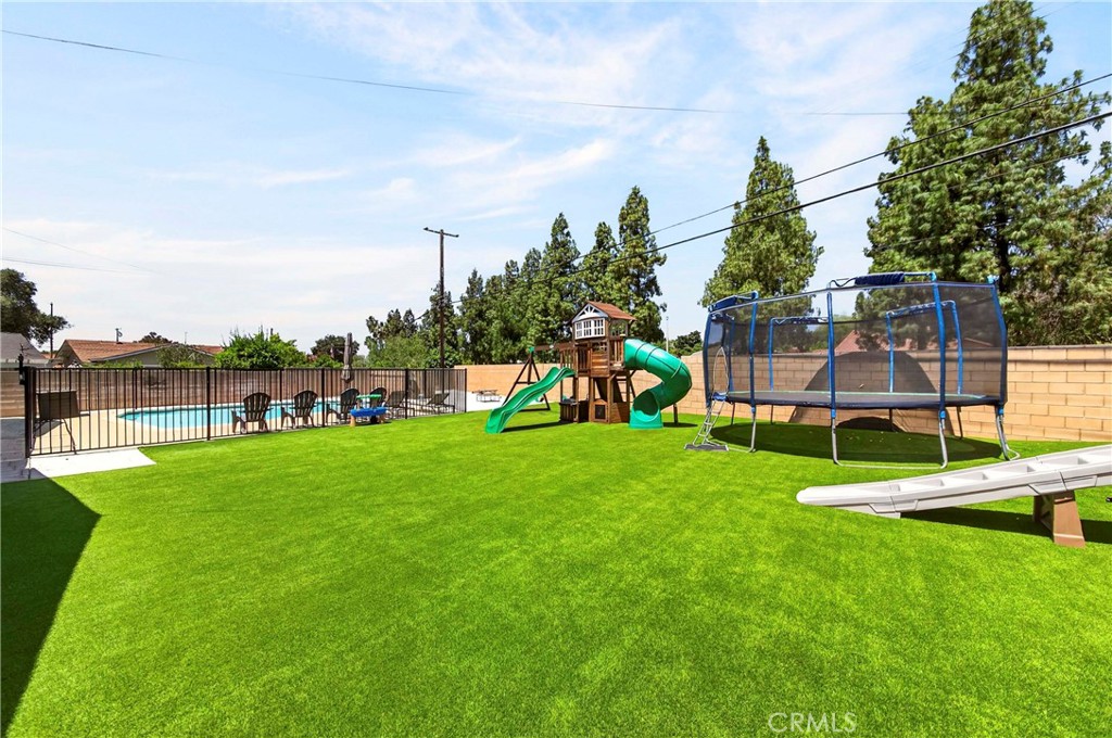 3837 Shelter Grove