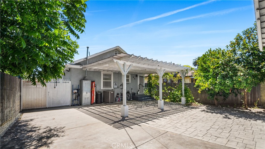 1849 W 38th Street