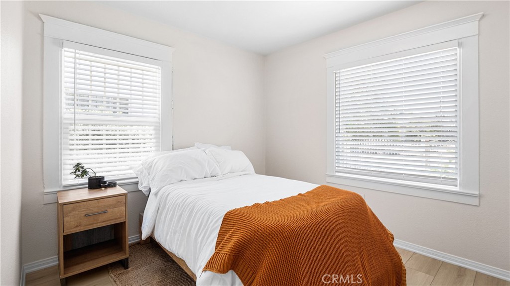 1849 W 38th Street