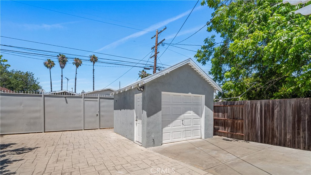 1849 W 38th Street