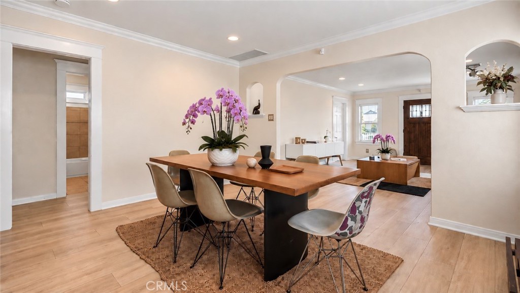 1849 W 38th Street