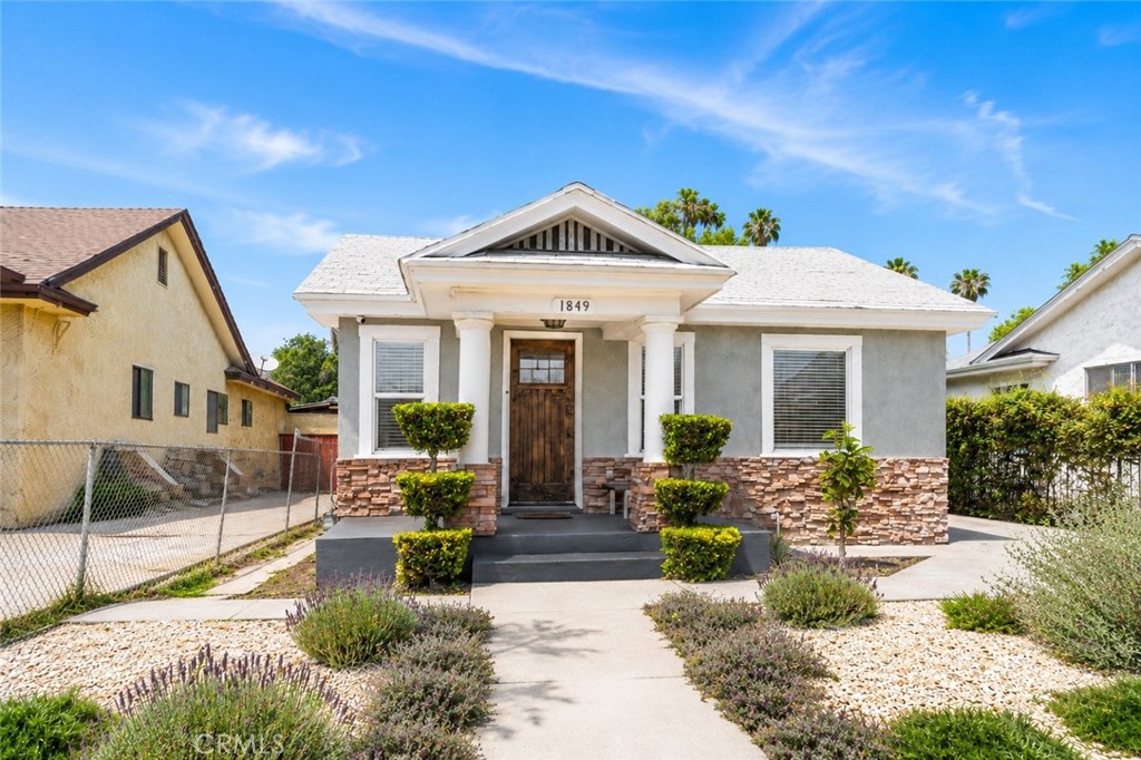 1849 W 38th Street