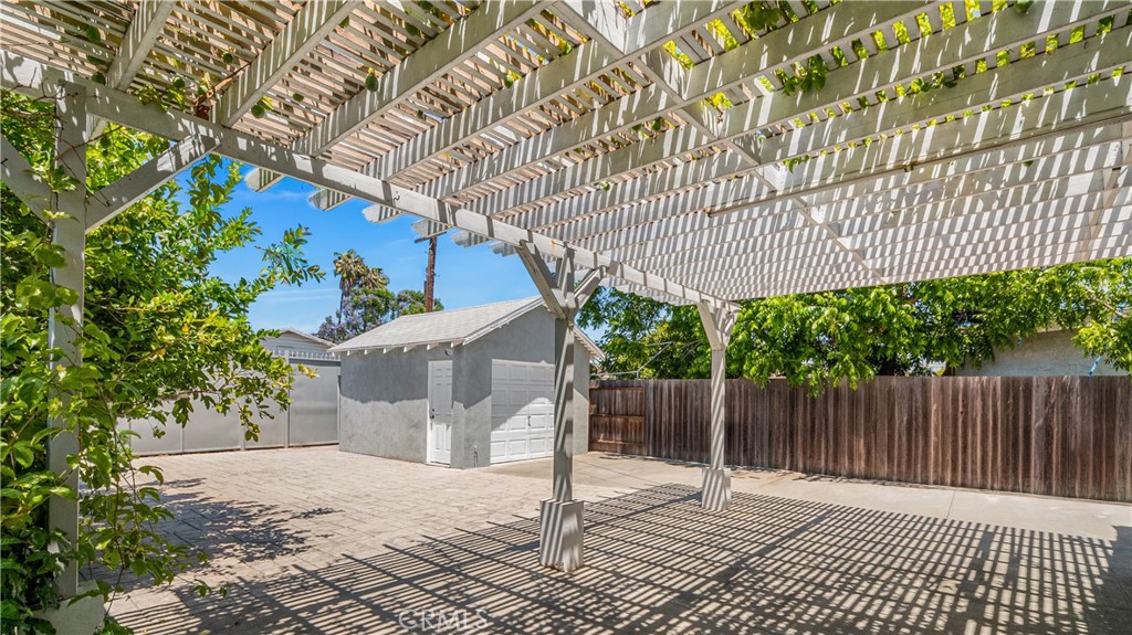 1849 W 38th Street
