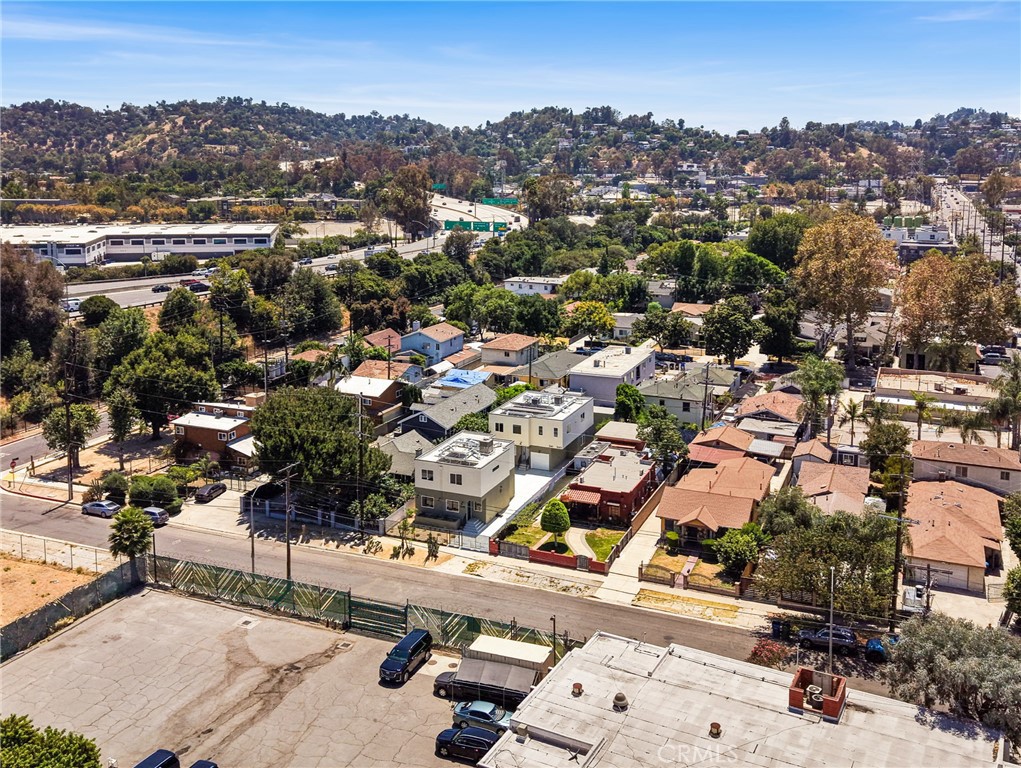 3038 Casitas Avenue