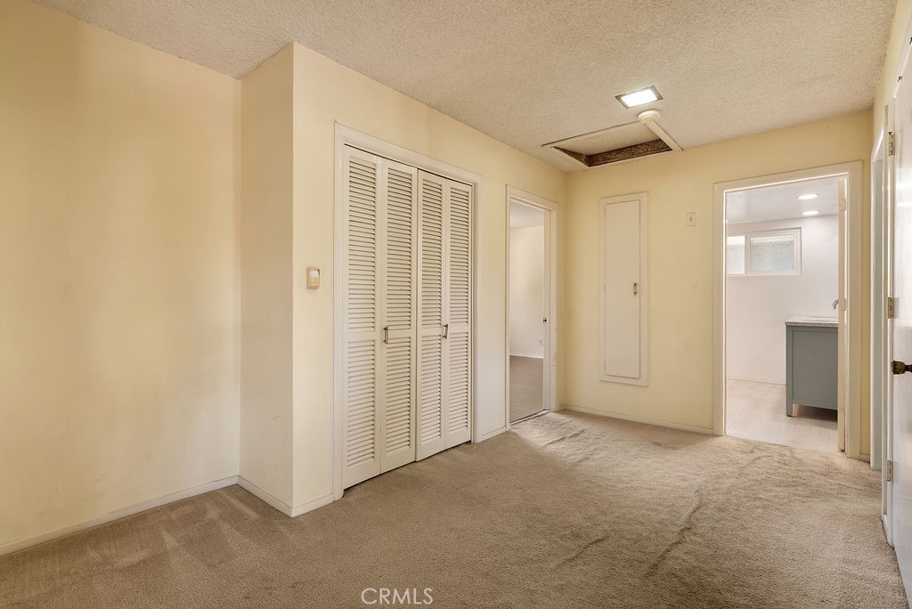 3141 E Palmyra Avenue